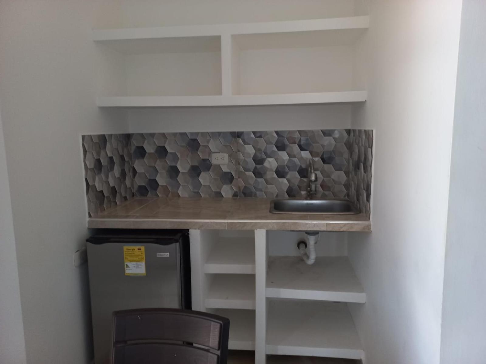 Avadia Del Mar 公寓式飯店